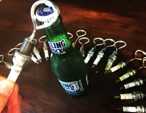 Miniatura 3 de Spark Plug Bottle Opener - Unique Gift for Car Enthusiasts and Gearheads