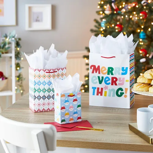Miniatura 2 de Hallmark - Surtido de bolsas de regalo de Navidad (8 bolsas: 2 pequeñas de 5 pulgadas, 3 medianas de 8 pulgadas, 3 grandes de 11 pulgadas) Rosa