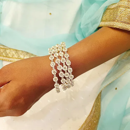 Miniatura 5 de Efulgenz Brazaletes indios para mujer, estilo indio, Bollywood, tradicional piedra de perlas sintéticas, juego de pulseras de boda (oro