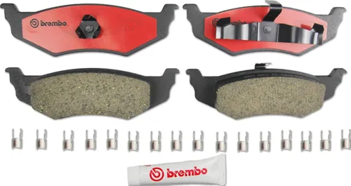 Brembo Juego de pastillas de freno de disco trasero de cerámica premium P11010N CHRYSLER/DODGE/PLYMOUTH OE# 4762669