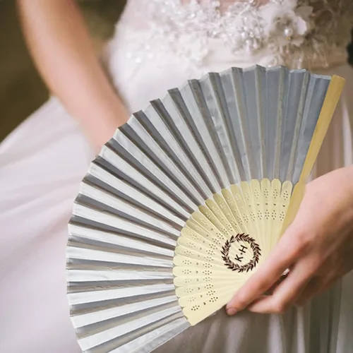 Miniatura 6 de Abanico de seda de boda, abanico de compromiso a granel, recuerdos de fiesta personalizados para fanáticos de seda, abanicos grabados, ventiladores