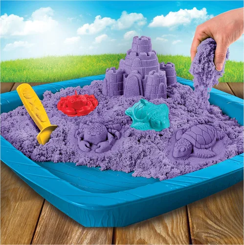 Miniatura 7 de Kinetic Sand, caja de arena con 1 libra de arena morada y 3 moldes, para edades de 3 y más Morado