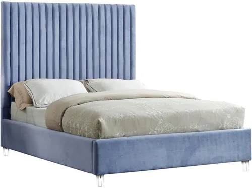 Miniatura 6 de Meridian Furniture CandaceCream-F Colección Candace Moderna Cama matrimonial tapizada de terciopelo contemporánea, tela de terciopelo crema