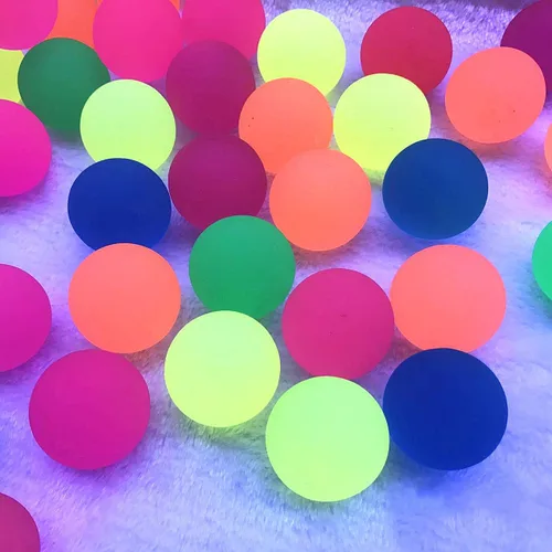 Miniatura 6 de Mydio Paquete de 100 bolas rebotantes, colores surtidos, bolas de rebote de color sólido para jugar y premiar a los niños