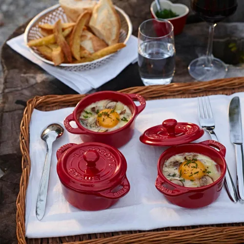 Miniatura 4 de STAUB Cerámica Horno holandés 3 piezas Mini Round Cocotte, Cereza