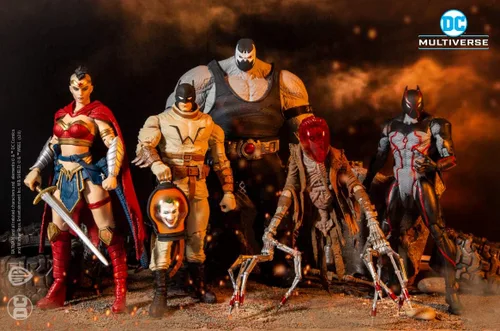 Miniatura 9 de McFarlane Toys - DC Build-A 7 Figuras Wave 3 - El Último Caballero en la Tierra - Espantapájaros Espantapájaros Lkoe