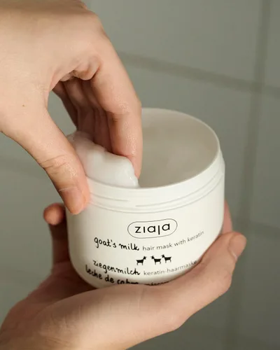 Miniatura 2 de Ziaja Mascarilla fortalecedora de leche de cabra con queratina, 6.8 fl oz