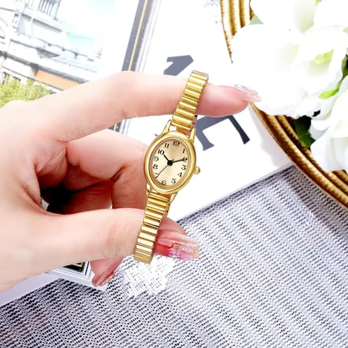 Miniatura 2 de ADSBIAOYE Relojes pequeños de oro para mujer, números arábigos, fácil de leer, reloj analógico con banda de expansión de acero inoxidable