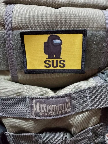 Miniatura 2 de Parche divertido de SUS Among US. Parche de gancho de 2 x 3 pulgadas. Camisetas redhaededededfabricadas en los Estados Unidos