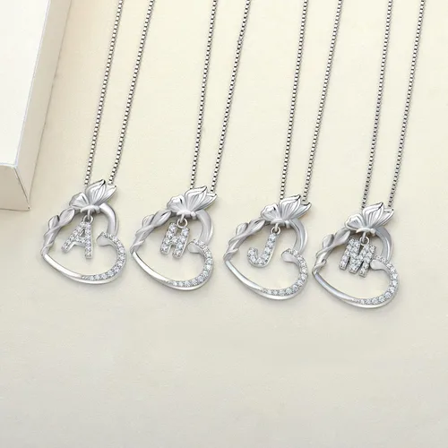 Miniatura 4 de YL Collar con inicial de mariposa para mujer, plata de ley 925, con dije de corazón de amor, alfabeto A-Z