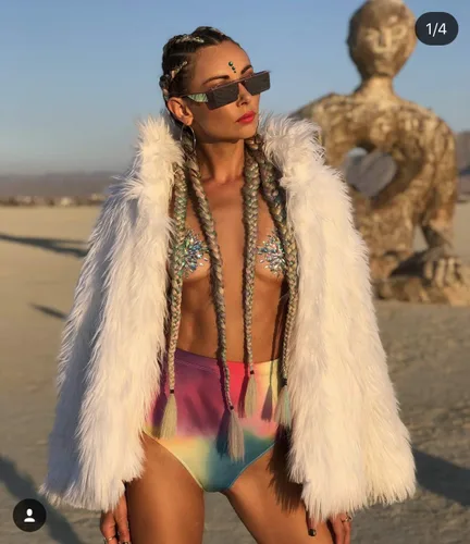 Miniatura 4 de Neva Nude Crystal Nipztix - Fundas para pezones para festivales, raves, adhesivo de grado médico, impermeable, fabricadas en Estados Unidos