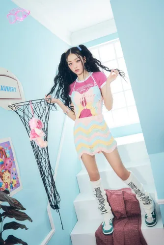 Miniatura 6 de OH MY GIRL YooA SELFISH 2º Mini álbum CD+Photobook+Tarjeta fotográfica especial+Mini artículo+Tarjeta de mensaje+Tarjeta fotográfica