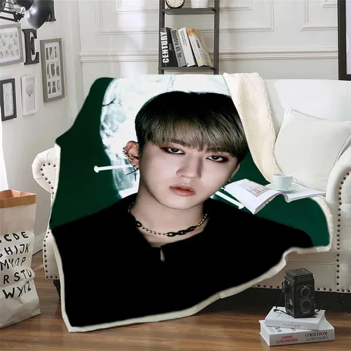 Miniatura 5 de YJYP Manta de Franela Felix Hyunjin Manta para Sofá o Sillón Alfombra Decorativa para el Hogar