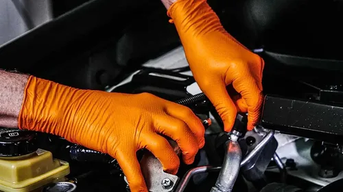 Miniatura 6 de HandCare - Guantes desechables de nitrilo naranja de 8 mil, sin látex, agarre texturizado de diamante para uso mecánico, trabajo y limpieza