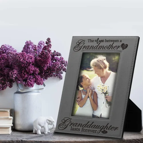 Miniatura 2 de BELLA BUSTA -El amor entre una abuela y una nieta, el nieto dura para siempre, marco de fotos de cuero sintético grabado para el día de la madre por