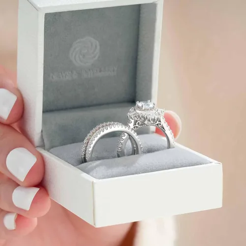 Miniatura 7 de Newshe Jewellery Anillos de compromiso vintage para mujer AAAAA CZ anillo de boda realzador nupcial conjunto de 3.5 quilates plata de ley 925 halo