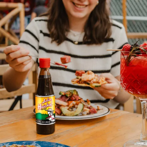 Miniatura 5 de Salsa Huichol Negra – Paquete de 12 (6.42 onzas cada uno) – Picante pero sabroso, mejora el sabor de mariscos, pescado, tacos y cócteles – Hecho