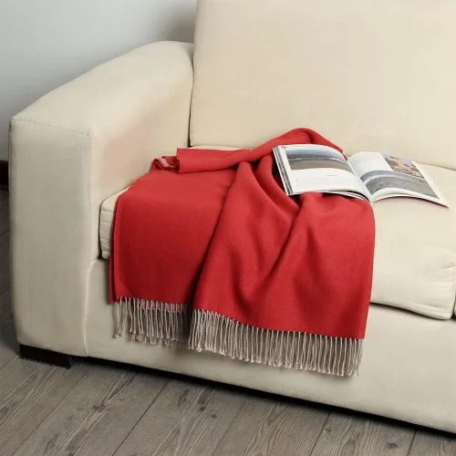 Miniatura 4 de Lima Mystery - Manta de mezcla de lana de alpaca, tejida a mano, suave, cálida, diseño de color sólido, 63 x 52 pulgadas (rojo brillante/beige)
