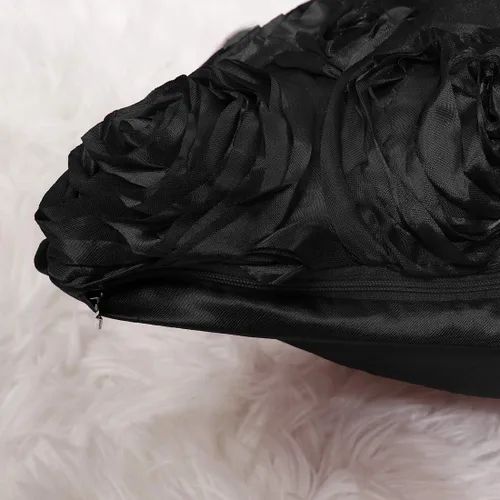 Miniatura 7 de PiccoCasa 2 fundas de almohada con diseño de flores 3D, románticas fundas de cojín decorativas de satén, funda de almohada con rosas estéreas