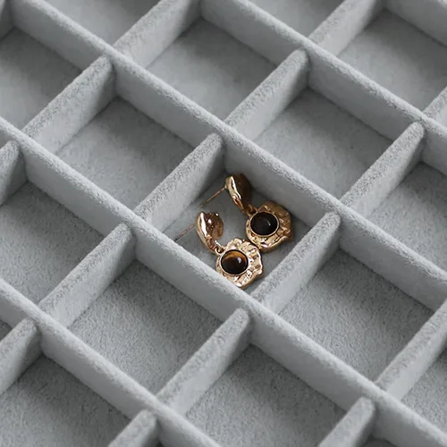 Miniatura 33 de Wuligirl - Joyero organizador de terciopelo para aretes, collares y pulseras con tapa transparente de exhibición, almacenamiento de joyas