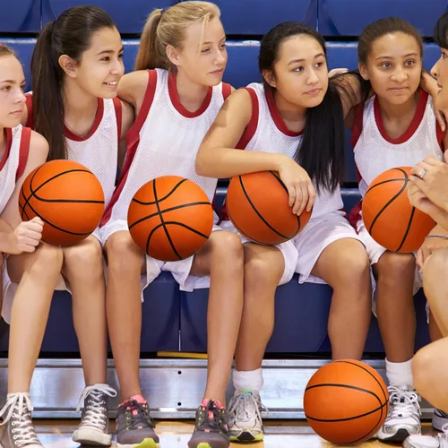Miniatura 6 de Jexine Baloncesto a granel, 12 unidades de 29.5 pulgadas tamaño oficial 7 baloncesto de goma con bomba de aire para adultos y jóvenes, entrenamiento
