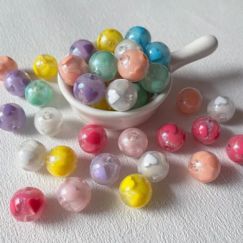 Miniatura 5 de Cuentas acrílicas chapadas de 0.631 pulgadas (0.630 in), cuentas coloridas y brillantes con patrón de corazón para bricolaje, cadena de teléfono