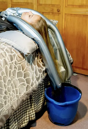 Miniatura 6 de Embudo inflable para lavar el cabello con champú en cualquier silla y lavabo. Dispositivo de bandeja portátil para usar en casa, en salón, hogar