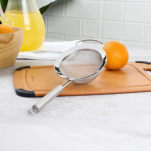 Miniatura 8 de Restaurantware Colador de malla fina de acero inoxidable de 11.5 pulgadas, tamiz estándar alemán con mango ergonómico, apto para lavavajillas