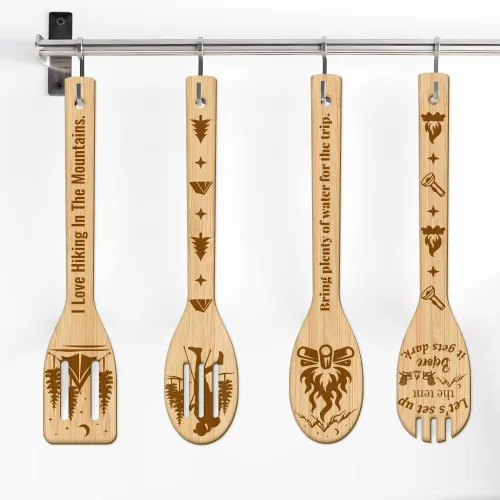 Miniatura 5 de GLOBLELAND Juego de 6 cucharas de cocina de bambú para acampar, juego de cucharas de cocina grabadas de madera, espátula de bambú para mujeres