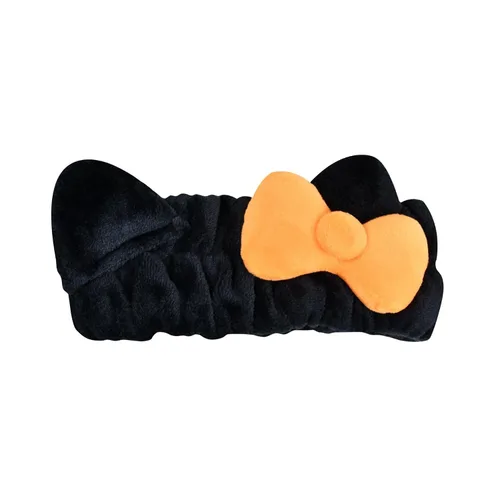 The Crème Shop x Hello Kitty "Spooky Season" - Diadema de felpa para spa, suave, cómoda, diseño icónico de lazo, ajuste universal, duradera, fácil