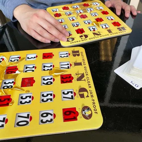 Miniatura 8 de MR CHIPS Tarjetas de bingo a prueba de atascos con ventanas deslizantes, 50 tarjetas de obturador reutilizables, 75 tarjetas de llamadas, 1 tablero