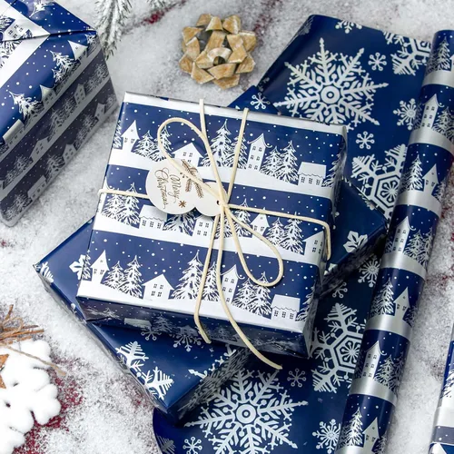 Miniatura 2 de MAYPLUSS Rollo de papel de regalo de Navidad, papel de regalo de 17 pulgadas x 16.5 pies con casa de árbol de Navidad azul marino copo de nieve