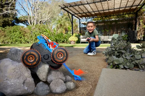 Miniatura 2 de Hot Wheels Monster Trucks - Vehículo de juguete a control remoto, escalador de tiburón tigre a gran escala con 3 modos de juego para carreras