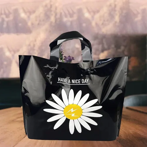 Miniatura 4 de 50 bolsas de plástico para mercancías de 9.8 x 11.8 pulgadas, bolsas de compras al por menor con asas, margarita negra (más patrones disponibles)