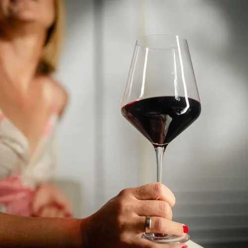 Miniatura 6 de Krosno Copas de vino tinto de 4 piezas de 16.6 onzas, colección vanguardista, perfectas para el hogar, restaurantes y fiestas, aptas