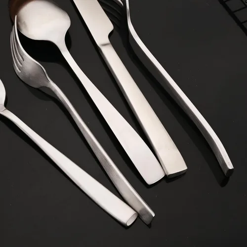 Miniatura 3 de JASHII Juego de 4 cuchillos de cena de 9.05 pulgadas, acero inoxidable 304 chapado en titanio, cuchillos de mesa de plata mate, esparcidor