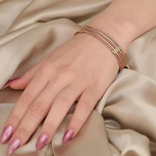 Miniatura 3 de Handmade Elegant Copper Bracelet for Women - Pure Copper Bracelet for Pain Relief and Stress Relief - Adjustable Entwisted Copper Bracelet to Fit