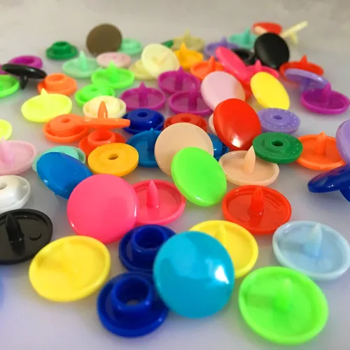 Miniatura 6 de FQTANJU Juego de alicates a presión, 1500 botones de plástico T5, broches de plástico, herramienta de mano, cierre perfecto para coser ropa, Botones