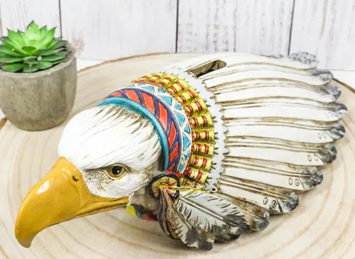 Miniatura 7 de Ebros Gift Wildlife Native Animal Spirit Rústico Águila calva con colorido tocado de jefe indio Piggy Coin Money Bank Jar Figurine