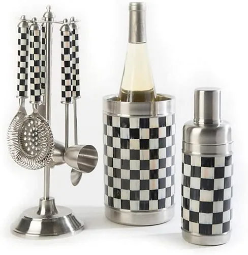 Miniatura 2 de MACKENZIE-CHILDS 3260 Coctelera de 20 onzas, coctelera de acero inoxidable con tapa, con diseño de cuadros Courtly en blanco y negro