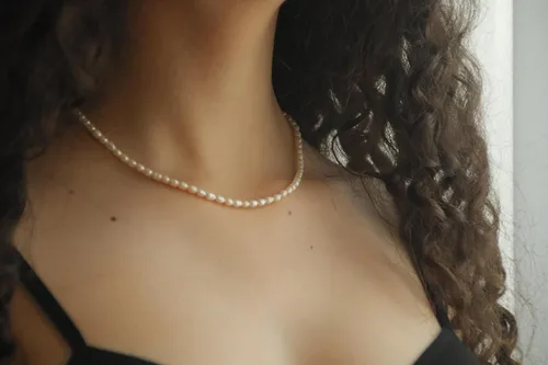 Miniatura 14 de Collar de hija relleno de oro de mamá o papá, collar clásico de perlas blancas con mensaje significativo, listo para regalar