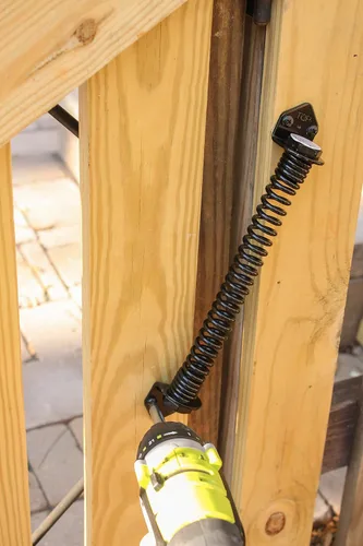 Miniatura 7 de National Hardware N165-498 Muelle de puerta y puerta de 11 pulgadas Cierre automático de puerta automático Tensión ajustable Triple Protegido