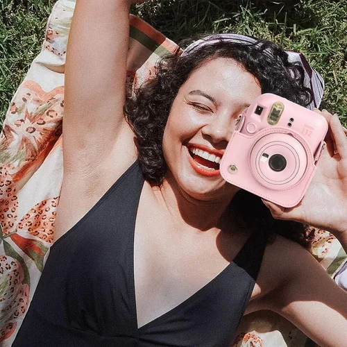 Miniatura 8 de CAIYOULE Funda para cámara para Fujifilm Instax Mini 12 cámara de película instantánea, bolsa cruzada protectora de cuero PU retro para Fuji Mini 12