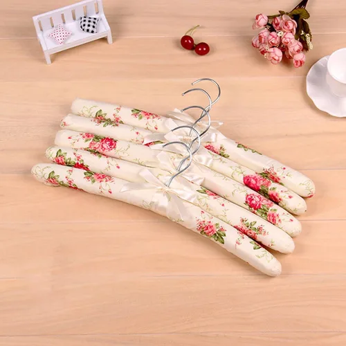 Miniatura 4 de Paquete de 5 perchas acolchadas de satén para ropa de mujer, perchas antideslizantes de tela de esponja para ropa, percheros para suéter, abrigo