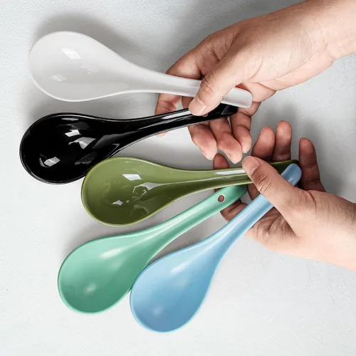 Miniatura 3 de Artena Juego de 6 cucharas de sopa asiática de 6.75 pulgadas, cuchara de sopa japonesa de porcelana ultrafina, cucharas de ramen negras para fideos