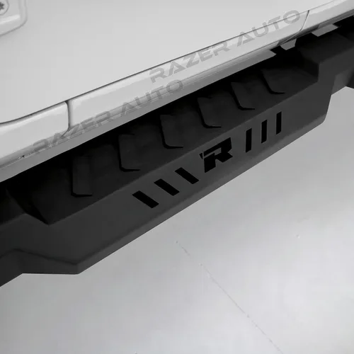 Miniatura 3 de Guardia lateral Razer para puerta Jeep Wrangler 07-17 con textura placa protectora negra con peldaño de 4 escalones, Negro