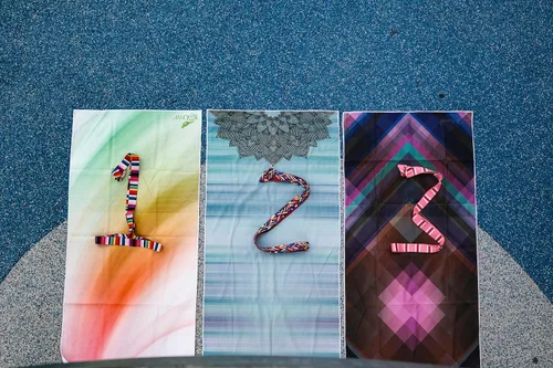 Miniatura 2 de Toalla de yoga caliente, funda antideslizante para esterilla de yoga, ecológica, bolsillos exclusivos que cubren cada esquina de la esterilla