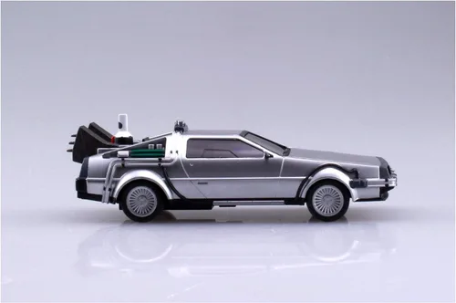 Miniatura 4 de Aoshima Regreso al futuro Parte II: Kit de modelo de retroceso a escala 1:43 de Time Machine