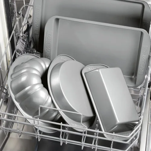 Miniatura 7 de Farberware Bandeja antiadherente para hornear con tapa, molde antiadherente para pasteles con tapa, rectangular, 9 x 13 pulgadas, color gris