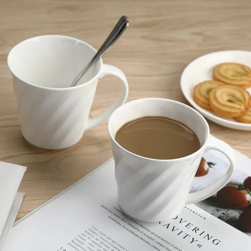 Miniatura 7 de Taza de café de cerámica de hueso fino con asas para bebidas calientes, café, capuchino, latte, cacao, té, perfecta para el hogar (juego de 2)